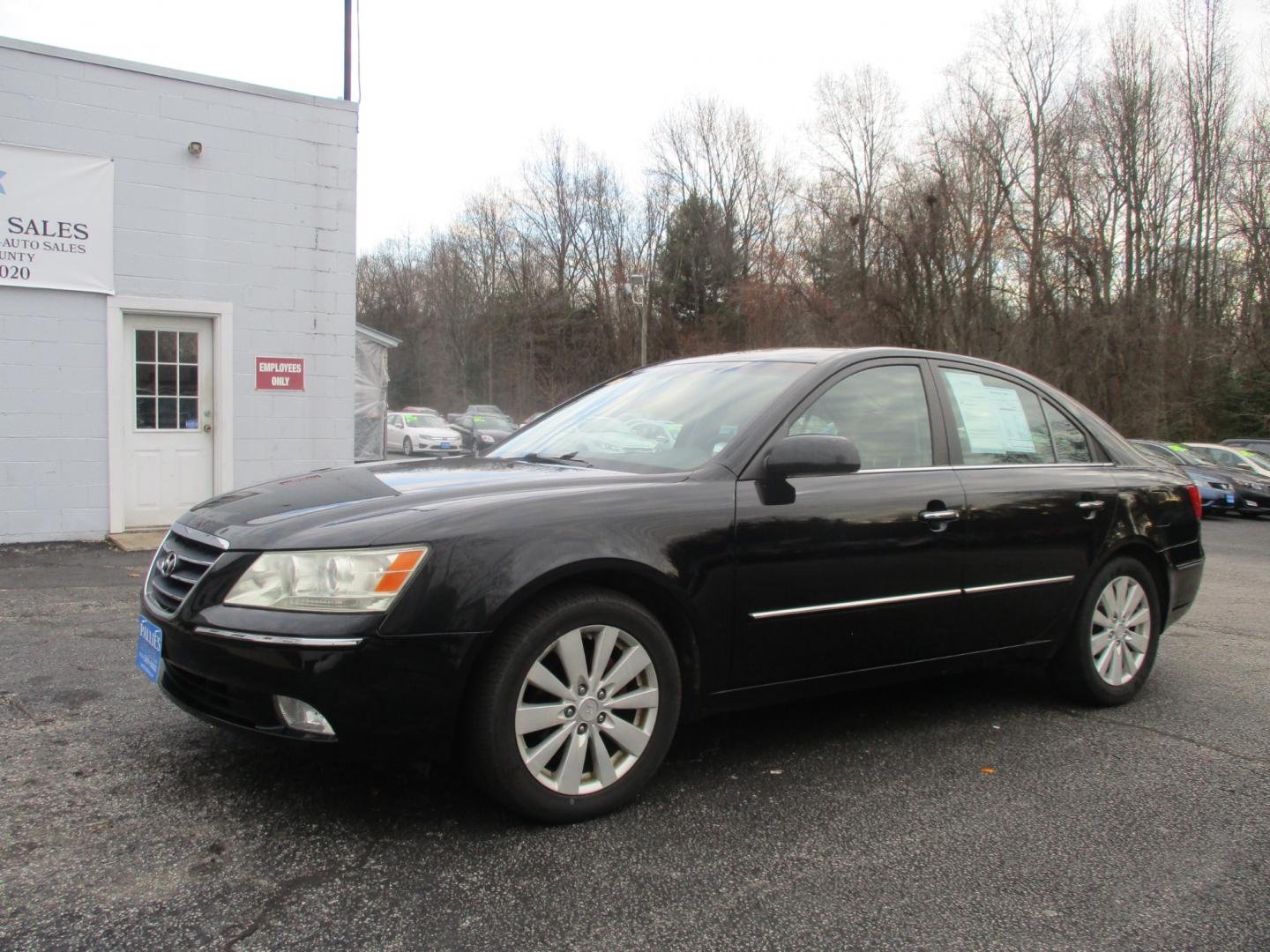 2010 BLACK Hyundai Sonata (5NPEU4AC7AH) , AUTOMATIC transmission, located at 540a Delsea Drive, Sewell, NJ, 08080, (856) 589-6888, 39.752560, -75.111206 - Photo#1